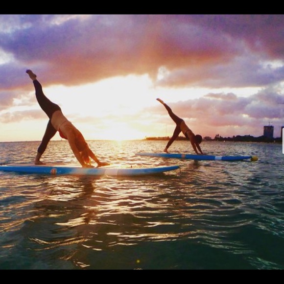 🌺🌸💕Posh Ambassador🌺💕🌸 - Picture 2 of 6